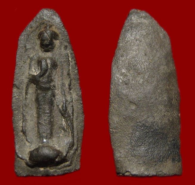 พระร่วงปางประทานพร พิมพ์เล็ก เนื้อดิน กรุเตาทุเรียง สุโขทัย