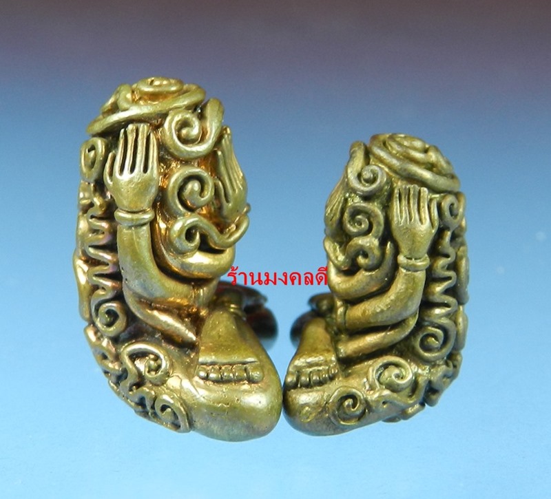 พระปิดตาอุตตโม รุ่นไตรมาส 53 หลวงพ่อสาคร วัดหนองกรับ เนื้อชนวน พิมพ์ใหญ่ เลข 883 พิมพ์กลางเลข 2242