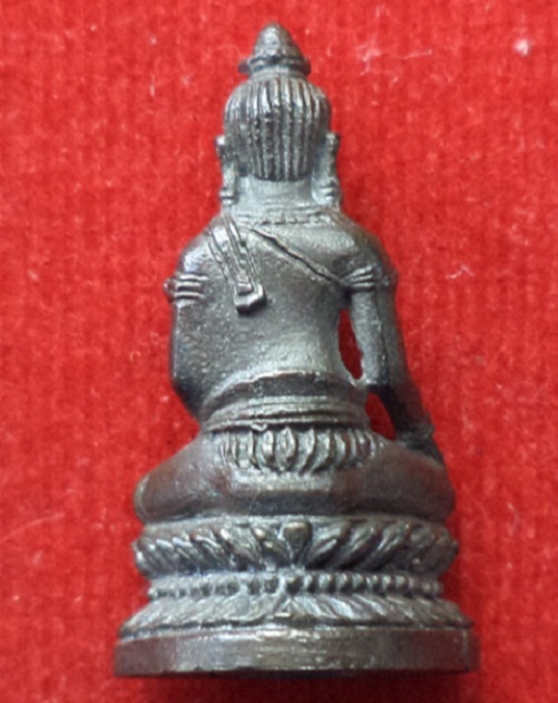 พระชัยวัฒน์ ศิลปลพบุรีประยุกต์ เนื้อนวะ หลวงพ่อแพ วัดพิกุลทอง ปี35