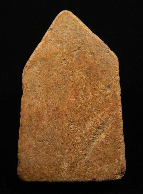 พระเนื้อดิน เนื้อหามวลสารดี สวยไม่ทราบที่ครับ