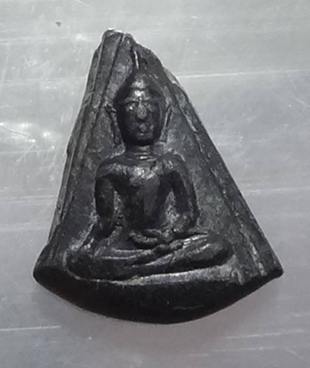  พระนางพญา เนื้อชินตะกั่ว หลวงพ่อทวี วัดโรงช้าง จ.พิจิตร