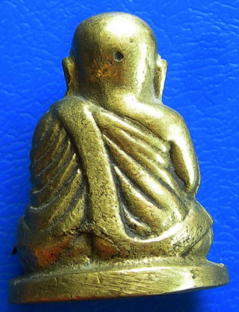 รูปหล่อหลวงพ่อเงิน วัดบางคลาน..........(01)