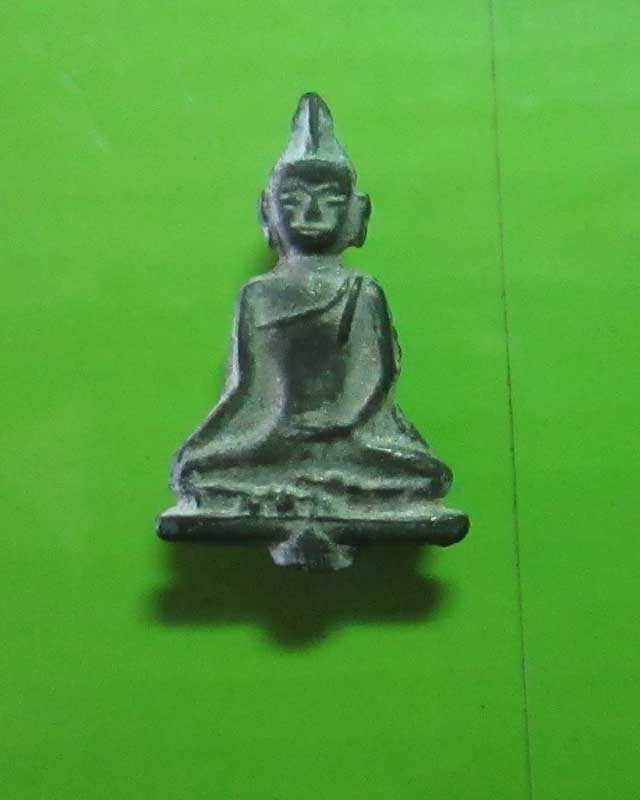 พระนางพญาแขนอ่อน กรุพญาดำ จ.สุโขทัย