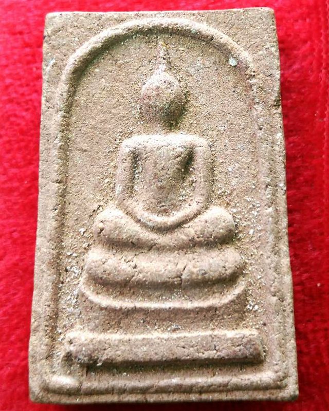 	พระสมเด็จวัดโนนผึ้ง อ.กันทรารมย์ จ.ศรีสะเกษ เนื้อผงพุทธคุณ108