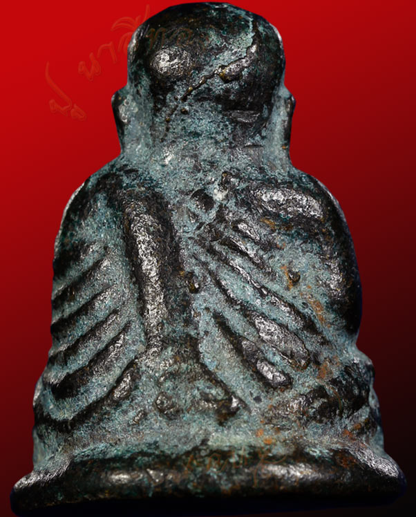 หลวงพ่อเงิน วัดบางคลาน จังหวัด พิจิตร รุ่นปืนแตก พิมพ์นิยมเศียรโต ปี ๒๕๒๘