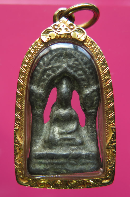 ซุ้มเรื่อนแก้ว(ขุนแผนแหวกม่าน) กรุวัดราชบูรณะ เนื้อชินเงิน พร้อมกรอบทอง