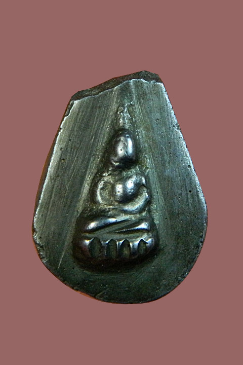 พระพุทธ พิมพ์หยดน้ำ เนื้อเมฆพัด