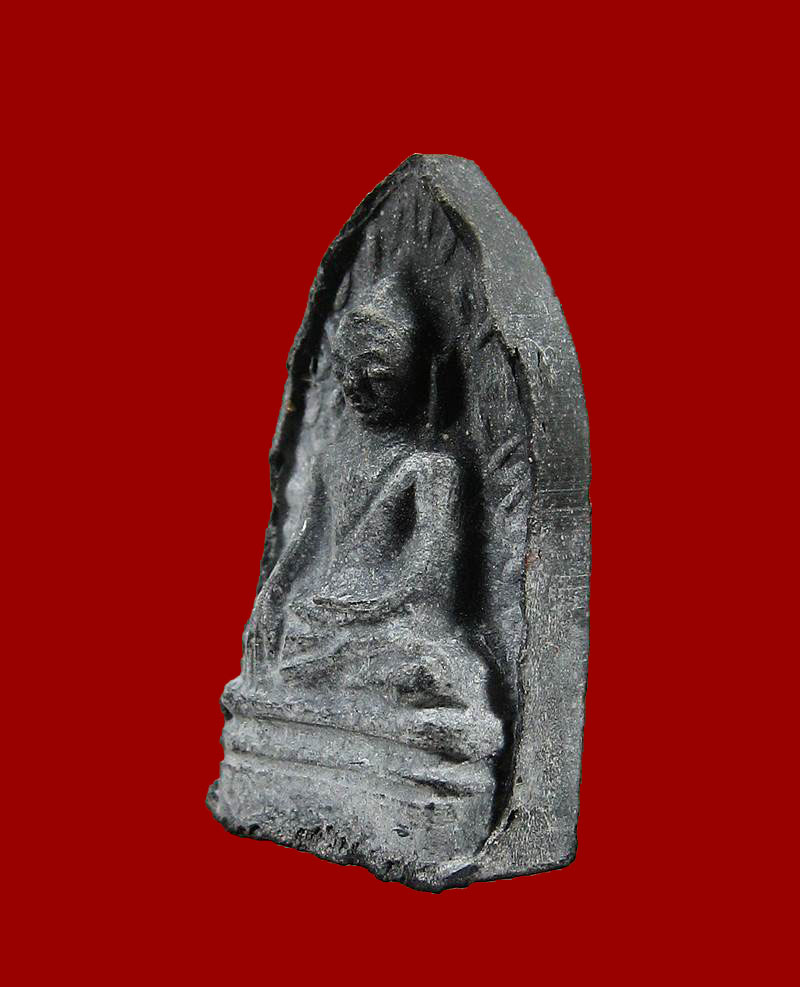 พระรอด  หลวงพ่อแพ วัดพิกุลทอง จ.สิงห์บุรี