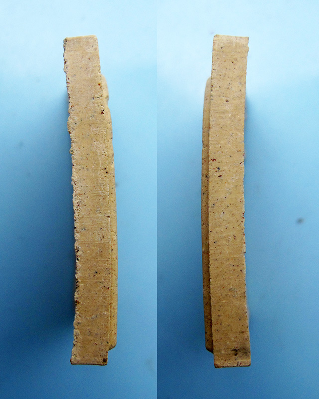 พระสมเด็จชินบัญชร หลังยันต์แดง (รุ่นแรก) หลวงพ่อสาคร มนุญโญ วัดหนองกรับ จ.ระยอง ปี ๒๕๔๙ กล่องเดิม