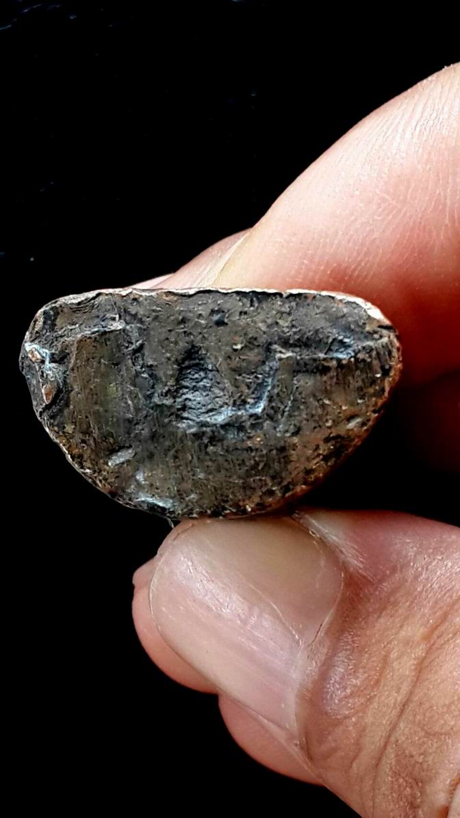 รูปหล่อองค์ใหญ่ หลวงปู่หมุน วัดบ้านจาน จ.ศรีสะเกษ