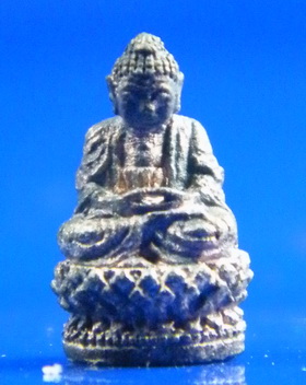 (เคาะเดียว) พระชัยจิ๋ว เซียวเยิ่นต๊ะ เนื้อเงิน หลวงพ่อเปิ่น วัดบางพระ รุ่นนะเมตตา ปี 38 กล่องเดิม