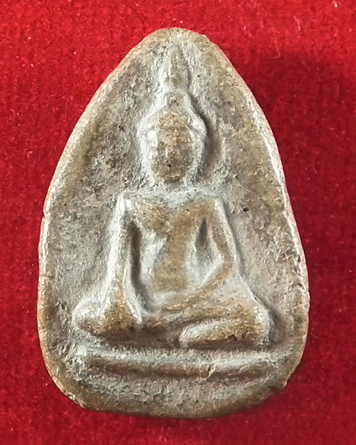 พระกำแพงกลีบบัว