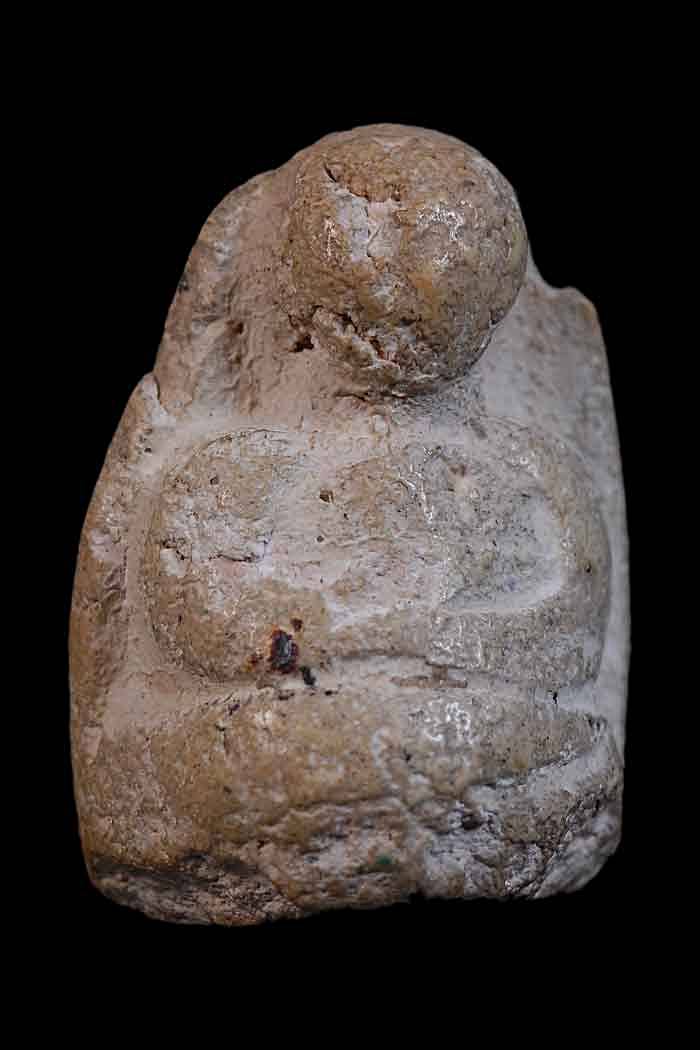 พระสังกัจจาย์ เนื้อผง หลวงปู่ภู วัดอินทร์ จริงๆพระท่านสร้างพระไว้หลายพิมพ์ ไว้ศึกษา