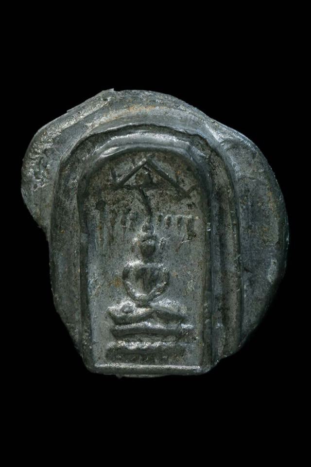 	สุดยอดพระหายากมากๆ กับ พระซุ้มปรกโพธิ์ หลวงพ่อพุ่ม วัดบางโคล่ เนื้อชินเงิน พิมพ์นี้ไม่ค่อยเจอครับ ห