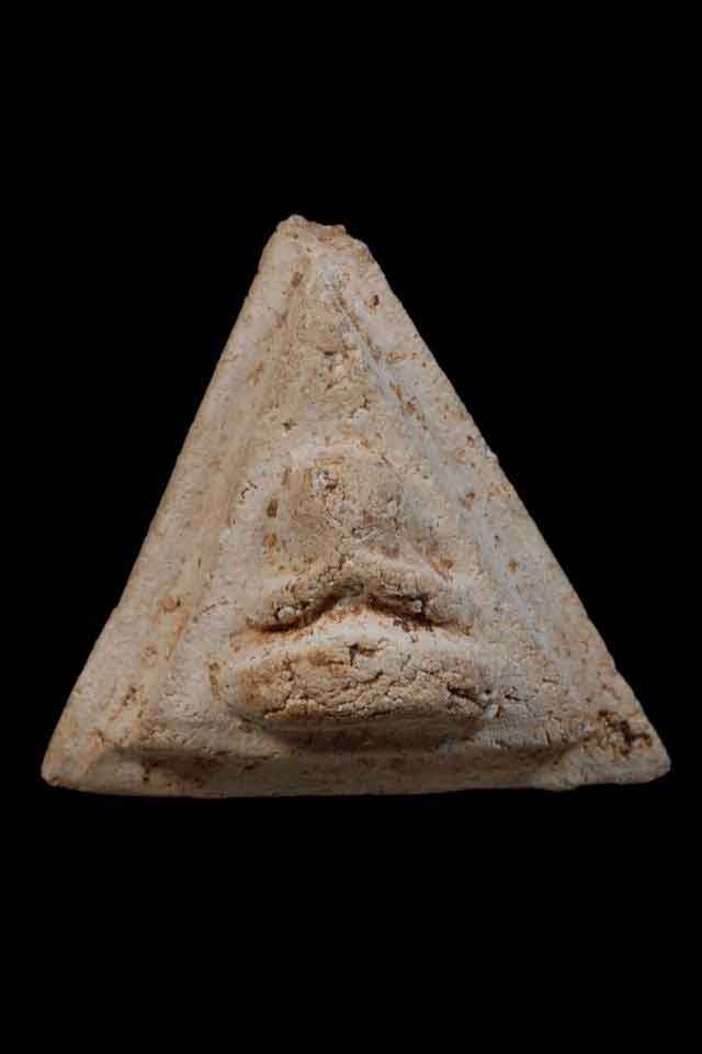 พระปิดตา หลวงปู่ภู วัดอินทร์ พิมพ์ 3 เหลี่ยมปีกกว้าง หายาก สวยเดิมๆ+ใบรับรอง