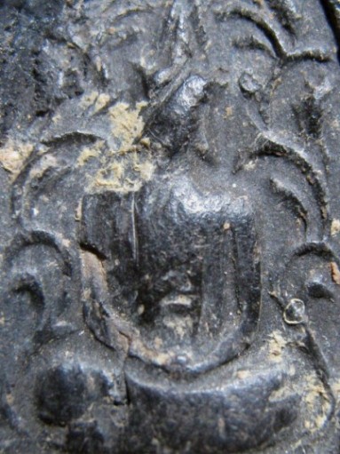 พระซุ้มเถาวัลย์ กรุวัดชนะสงคราม เนื้อดิน กรุงเทพฯ สภาพดี ดูง่าย