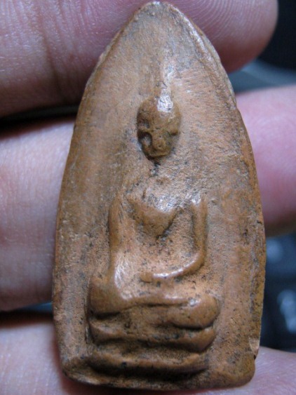 พระสรรค์นั่ง พิมพ์ใหญ่ เนื้อดิน จ.ชัยนาท สภาพพอสวย