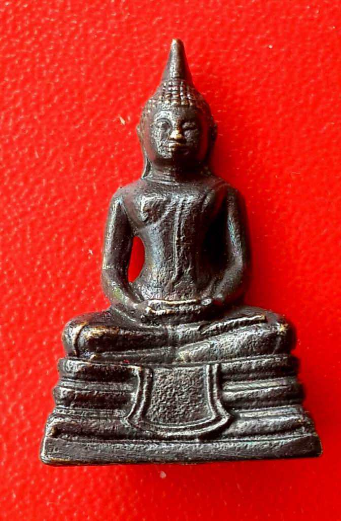  กริ่งลอยองค์ หลวงพ่อโสธร ออกปี 2530 เนื้อโลหะรมดำ