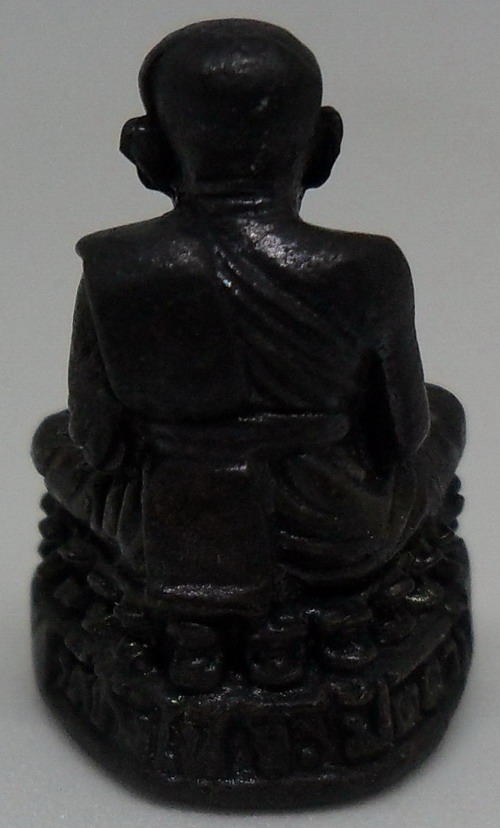 หลวงปู่ทวด วัดช้างให้ องค์เล็ก อดกริ่ง กล่องเดิมๆ