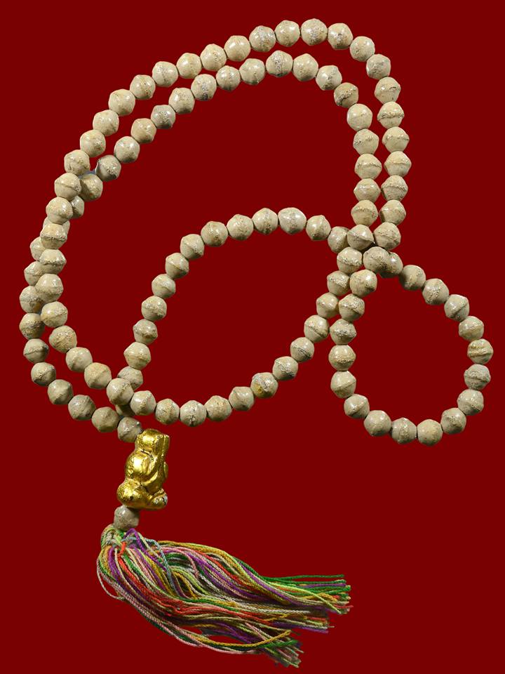 สร้อยประคำพวงมณีผง350 คณาจารย์พระปิดตาเงินไหลมาปิดทองกรรมการมีจาร หลวงปู่หมุนเสก