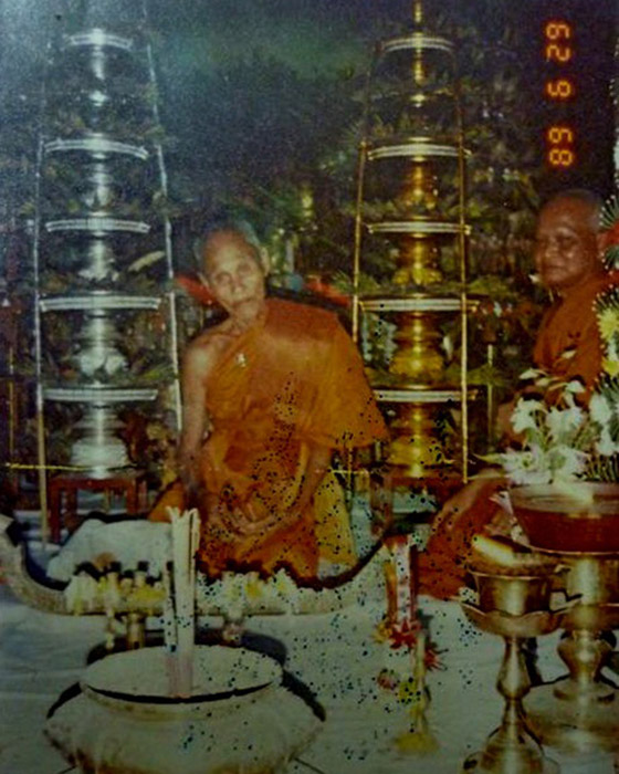 รูปหล่อ บรมครูฤาษีนารอด รุ่นไหว้ครู ปี 32 วัดเลียบราษฎร์บำรุง (หลวงปู่สรวงหลวงพ่อสร้อย ปลุกเสก)