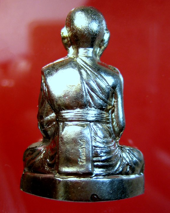 หลวงพ่อจรัญ วัดอัมพวัน จ.สิงห์บุรี รูปเหมือนปั๊ม รุ่นโภคทรัพย์ 