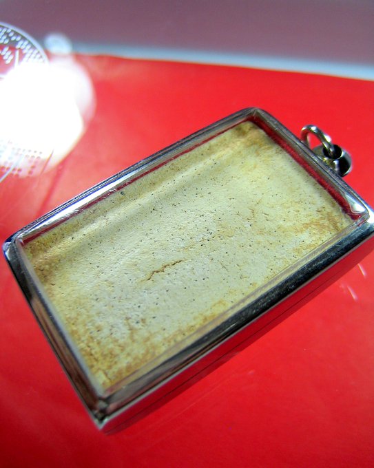 พระสมเด็จ หลวงปู่นาค วัดระฆัง ฝังตะกรุด ทอง เงิน นาก 