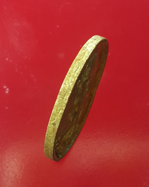 เหรียญหล่อ หลวงปู่คำพันธ์ โฆวปัญโญ เนื้อทองฝาบาตร รุ่นมหาชัย ปี ๒๕๓๕ วัดธาตุมหาชัย อำเภอปลาปาก จังหว