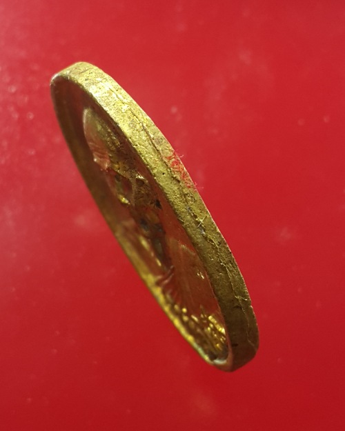 เหรียญหล่อ หลวงปู่คำพันธ์ โฆวปัญโญ เนื้อทองฝาบาตร รุ่นมหาชัย ปี ๒๕๓๕ วัดธาตุมหาชัย อำเภอปลาปาก จังหว