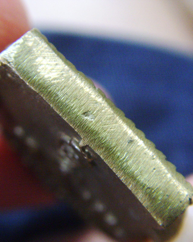 หลวงพ่อแช่ม หล่อหน้าเสือ รุ่น1เสารฺห้า วัดดอนยายหอม ปี2536 กล่องเดิม