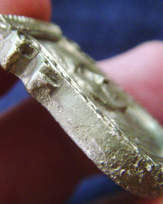 หลวงพ่อแช่ม หล่อหน้าเสือ รุ่น1เสารฺห้า วัดดอนยายหอม ปี2536 กล่องเดิม