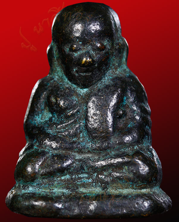 หลวงพ่อเงิน วัดบางคลาน จังหวัด พิจิตร รุ่นปืนแตก พิมพ์นิยมเศียรโต ปี ๒๕๒๘  ๑