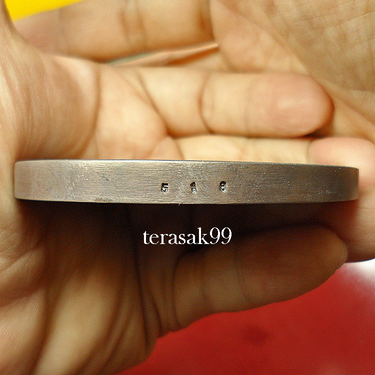 เหรียญบาตรน้ำมนต์กรรมการ สมเด็จพระบรมฯ(ร.10)ทรงผนวช หลวงปู่โต๊ะและเกจิมากมายร่วมปลุกเสก(518)