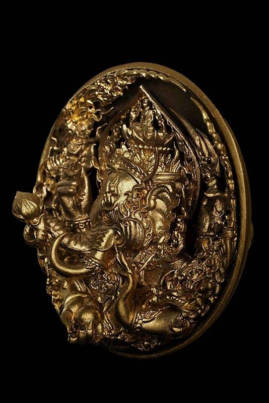 พระพิฆเนศวร โดย อ.วีรยุทธ ศรีเกษร เหรียญหล่อ 3.9 ซม. เลขประจำองค์พระ 267 เนื้อบรอนซ์