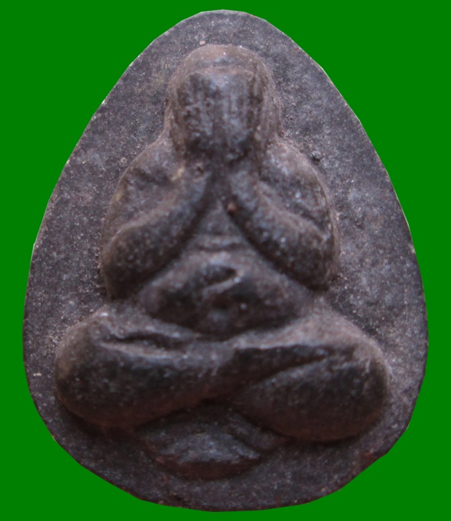 เคาะแรกครับ พระปิดตาเนื้อผงใบลานพิมพ์เล็ก ปี28 ครับ