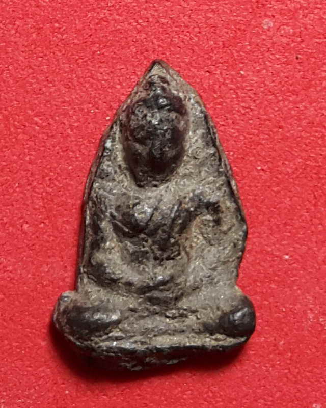 พระร่วงนั่ง กรุวัดพระเชตุพน สุโขทัย เนื้อชินเงิน