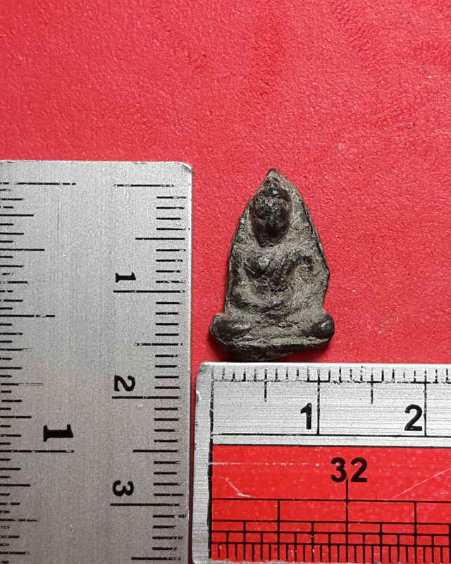 พระร่วงนั่ง กรุวัดพระเชตุพน สุโขทัย เนื้อชินเงิน