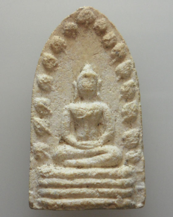 *** จ.ลำปาง *** พระรอด วัดศรีหมวดเกล้า ปี๒๕๑๗ (หลวงพ่อเกษม เขมโก ปลุกเสก)