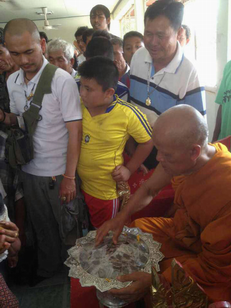 เหรียญเสมาหลวงปู่หมุน วัดบ้านจาน ที่ระลึกครบรอบ 12 ปี แห่งการมรณภาพของหลวงปู่ 119 ปี