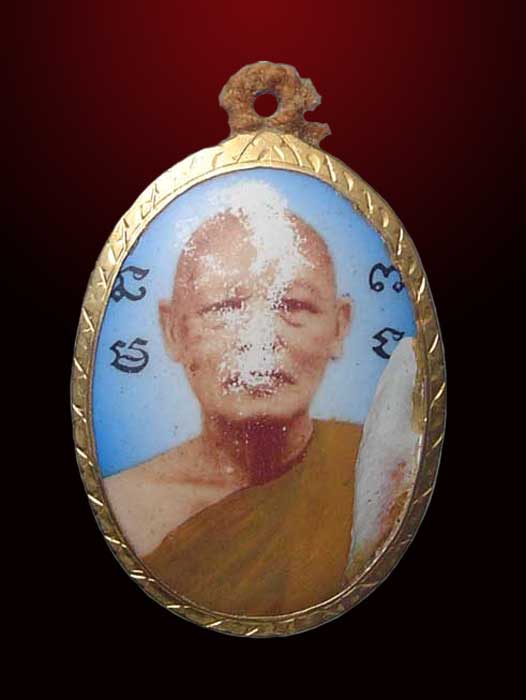 ล็อกเก็ตหลวงพ่อแพ วัดพิกุลทอง สิงห์บุรี หลังเลี่ยมทองเดิมจากวัด