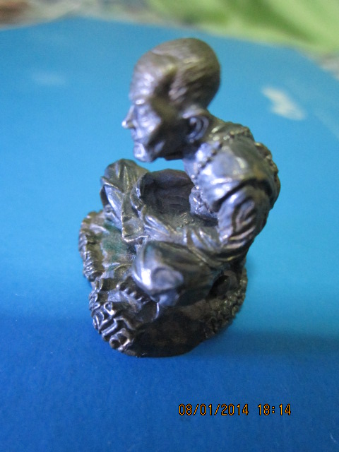 รูปหล่อโบราณ หลวงปู่หมุน ฐิตสีโล วัดบ้านจาน เนื้อนวโลหะชนวนเก่า