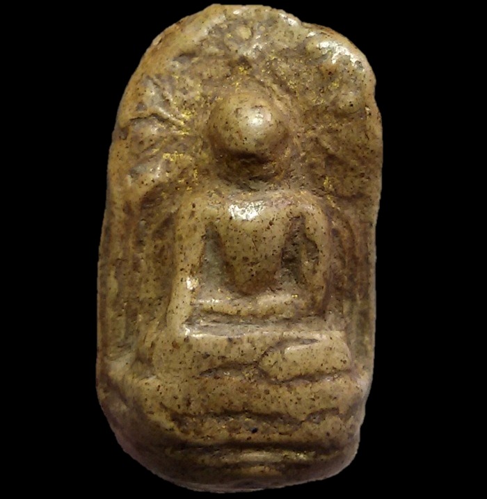 พระตงลำพูนสภาพดูง่ายคลาสสิคสบายตา พระแท้พันกว่าปีควรตค่าแก่การอนุรักษ์ครับท่าน