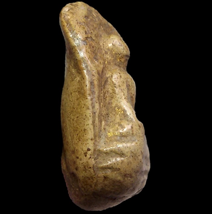 พระตงลำพูนสภาพดูง่ายคลาสสิคสบายตา พระแท้พันกว่าปีควรตค่าแก่การอนุรักษ์ครับท่าน