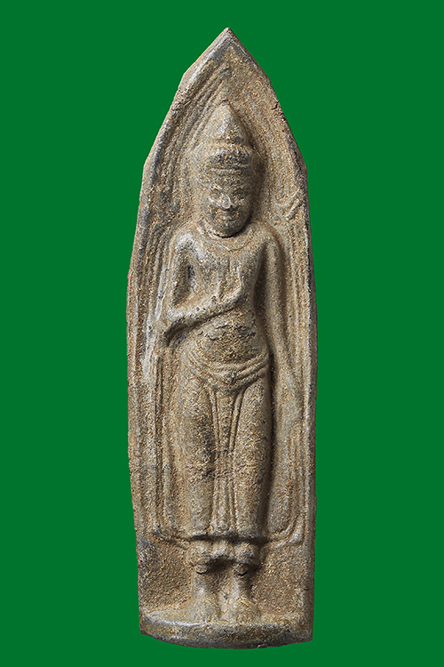 พระร่วงยืนสนิมแดงพิมพ์ใหญ่สภาพผิวเดิม สวยสมบูรน์