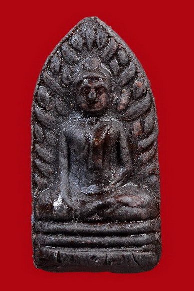 พระรอด รุ่นแรก ปี 2506 หลวงพ่อแพ วัดพิกุลทอง 