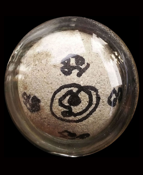 ลูกอมเทพรำลึก หลวงปู่หมุน ปลุกเสก เนื้อผงพุทธคุณ ๓๕๐ คณาจารย์ วัดซับ ปี ๔๒ ลายมือมาตรฐาน นิยม