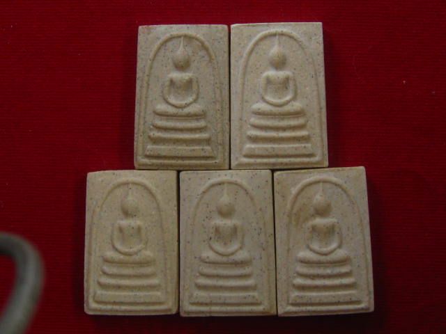 5 องค์ สมเด็จวัดระฆัง 122 ปี พิมพ์ใหญ่ไข่ปลา พร้อมกล่อง