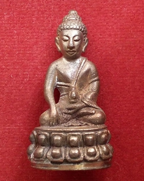 พระกริ่งธรรมมุณี เนื้อนวะ หลวงพ่อแพ วัดพิกุลทอง พิธีเททอง ปี39 โค๊ต พ ด้านหลัง...เคาะเดียวแดง...