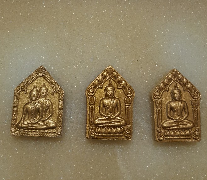 ขุนแผนหลวงพ่อสาคร วัดหนองกรับ 3 อัน