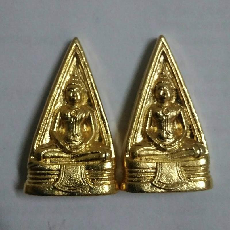 หลวงพ่อโสธร สามเหลี่ยมกะไหล่ทอง 2องค์ ไม่ทราบปี